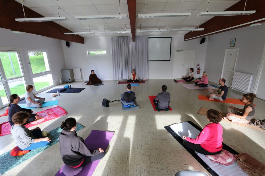 Cours de yoga solidaire Ergué juin 2023